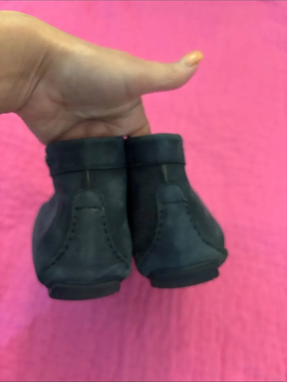 Versace Men's Charcoal Gray suede Chukka Boots, US7 ( Eur40)